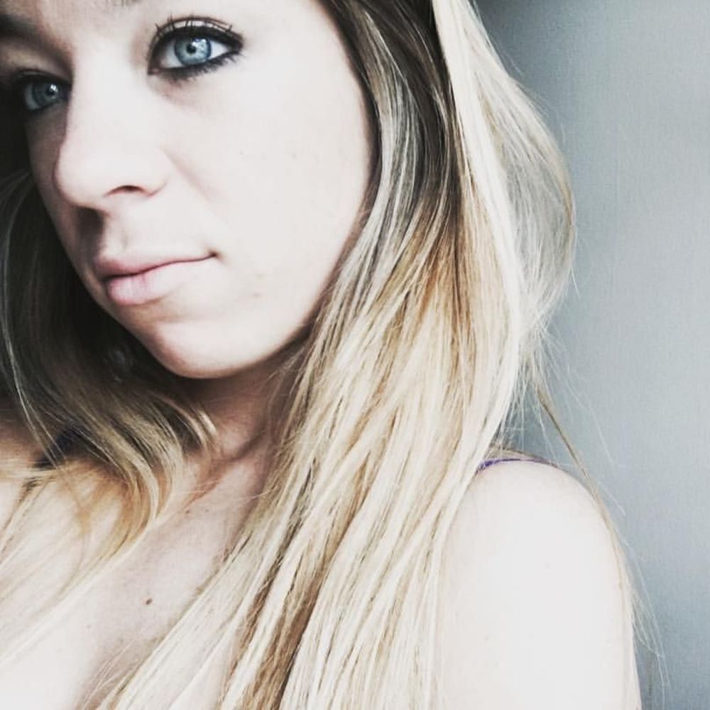 Meet your Posher, Jade